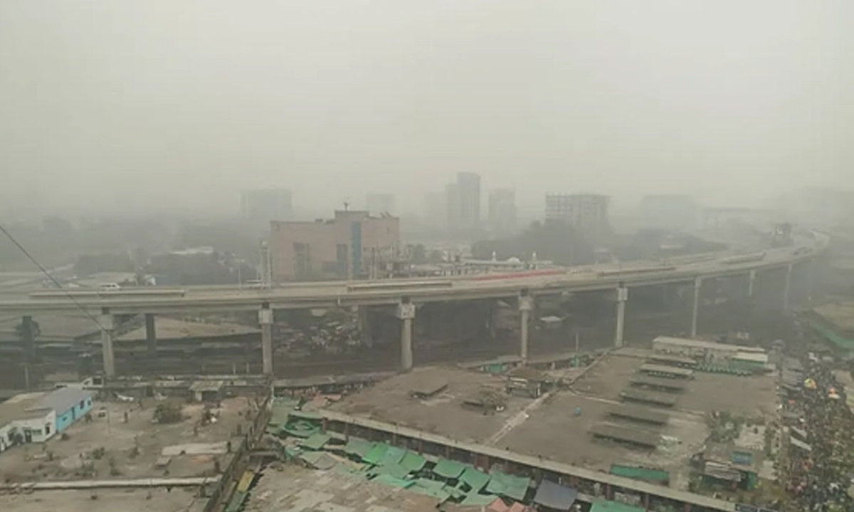কুয়াশা মোড়ানো সকাল। ছবি : সংগৃহীত