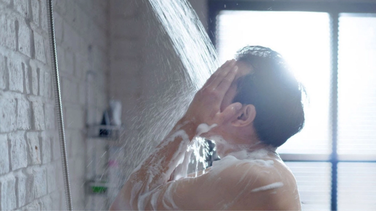 গোসল। ছবি- সংগৃহীত