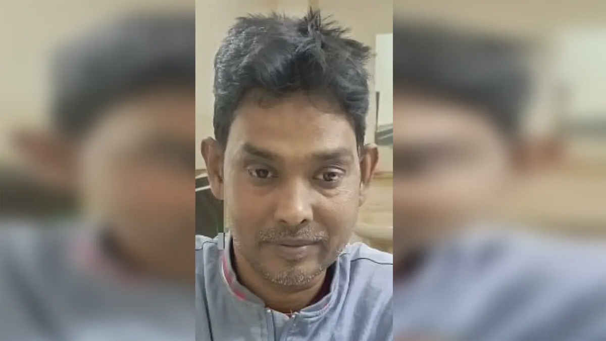 মোটরসাইকেলের মালিক আব্দুল হান্নান। ছবি- সংগৃহীত