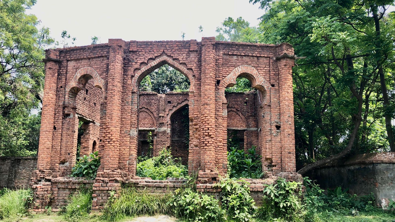 শতবর্ষী জমিদার বাড়ি। ছবি- রূপালী বাংলাদেশ