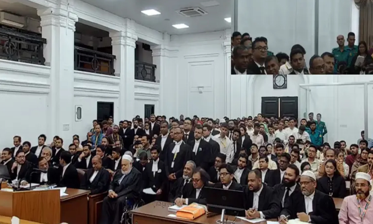 মানবতাবিরোধী মামলায় শেখ হাসিনার রায় পড়া চলছে। ছবি- সংগৃহীত