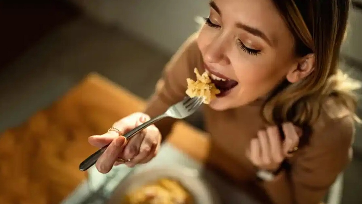 রাতে খাবেন স্বাস্থ্যসচেতন খাবার। ছবি : সংগৃহীত