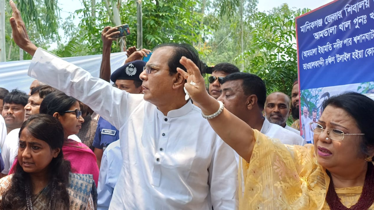 খাল খননে আশার সঞ্চার, বন্যা–খরা নিরসনের প্রত্যাশা : ত্রাণমন্ত্রী দুলু