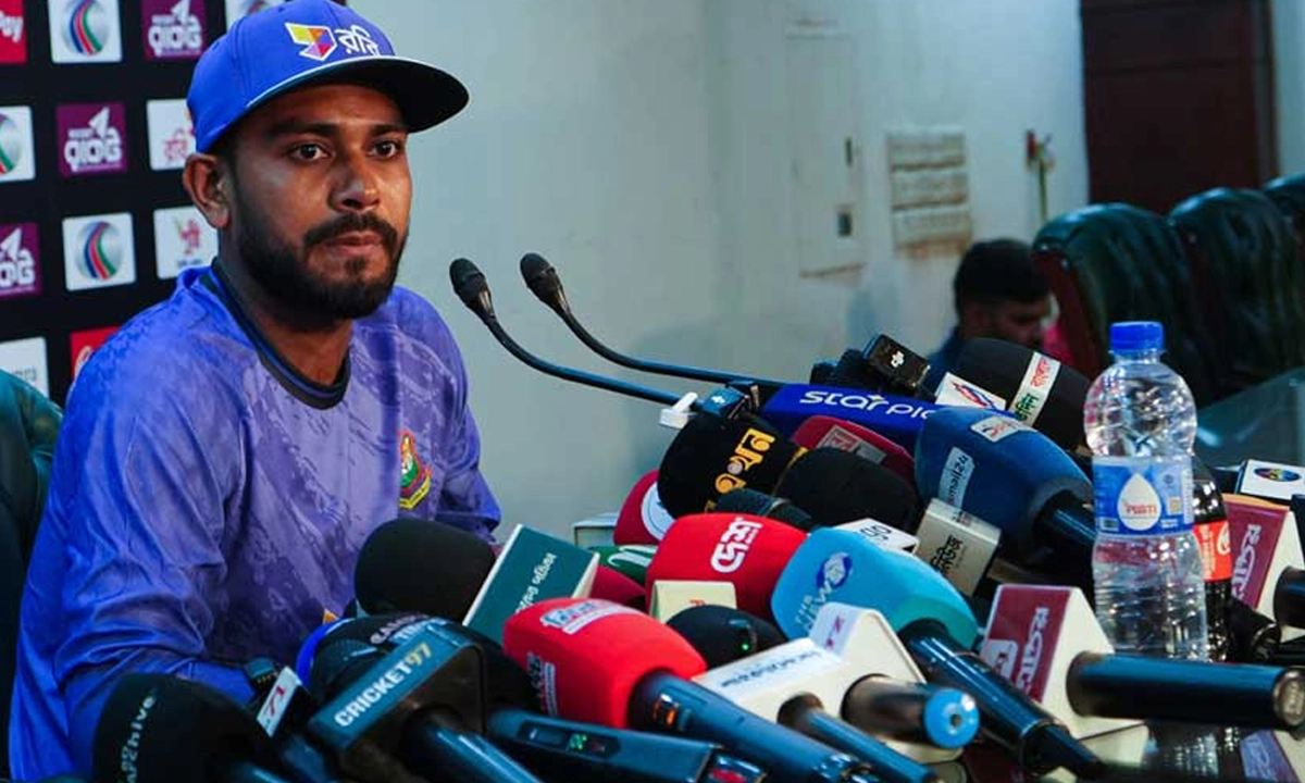 সংবাদ সম্মেলনে বাংলাদেশ ওয়ানডে দলের অধিনায়ক মেহেদী হাসান মিরাজ। ছবি- সংগৃহীত