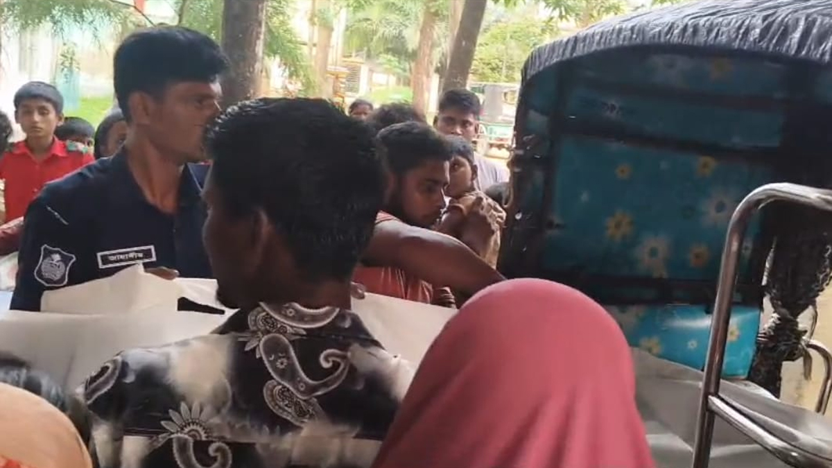 মাদক সেবন নিয়ে দ্বন্দ্ব, বন্ধুকে তাড়া করে ছুরিকাঘাতে হত্যা