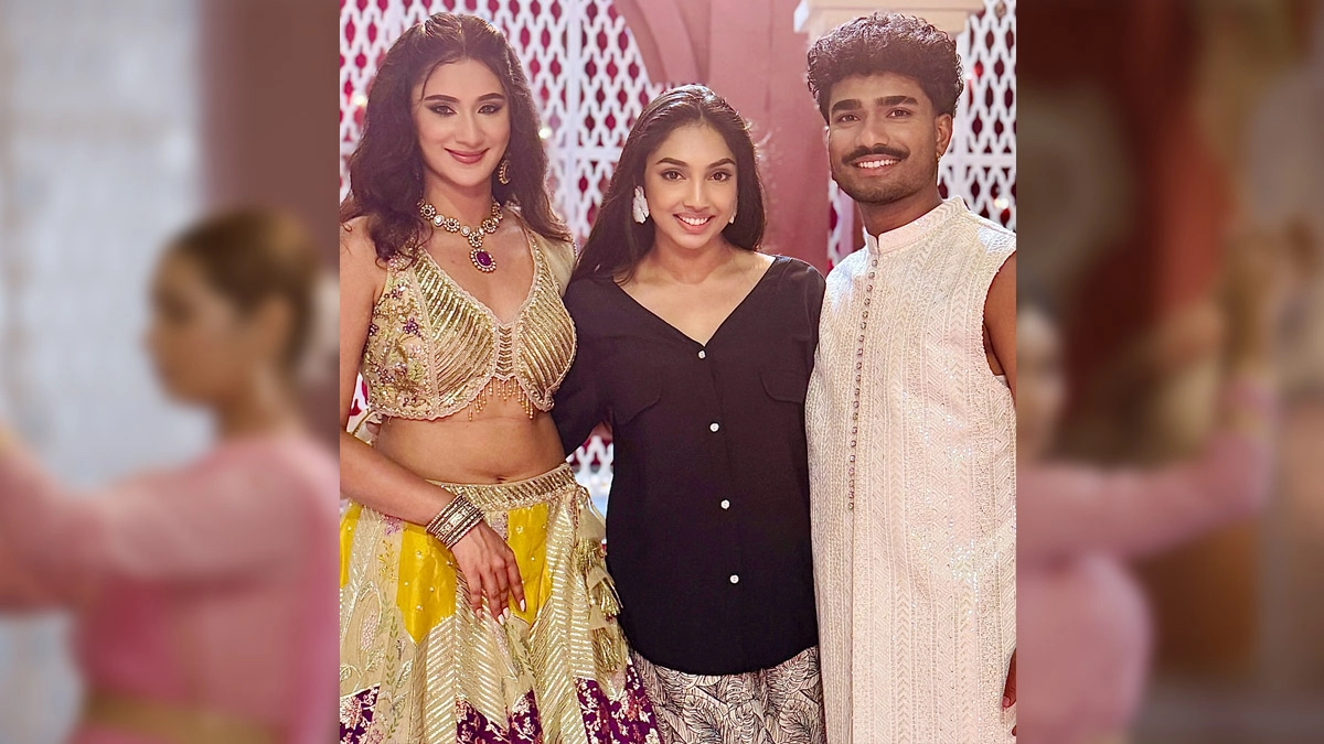 নতুন গান নিয়ে হাজির তরুণ সংগীতশিল্পী মুজা, সঙ্গে আছেন আরেক তরুণ শিল্পী সানজানা।