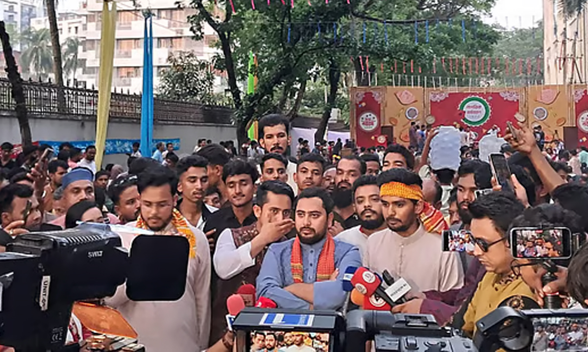 বিরোধী দলীয় চিফ হুইপ ও এনসিপির আহ্বায়ক নাহিদ ইসলাম। ছবি : সংগৃহীত