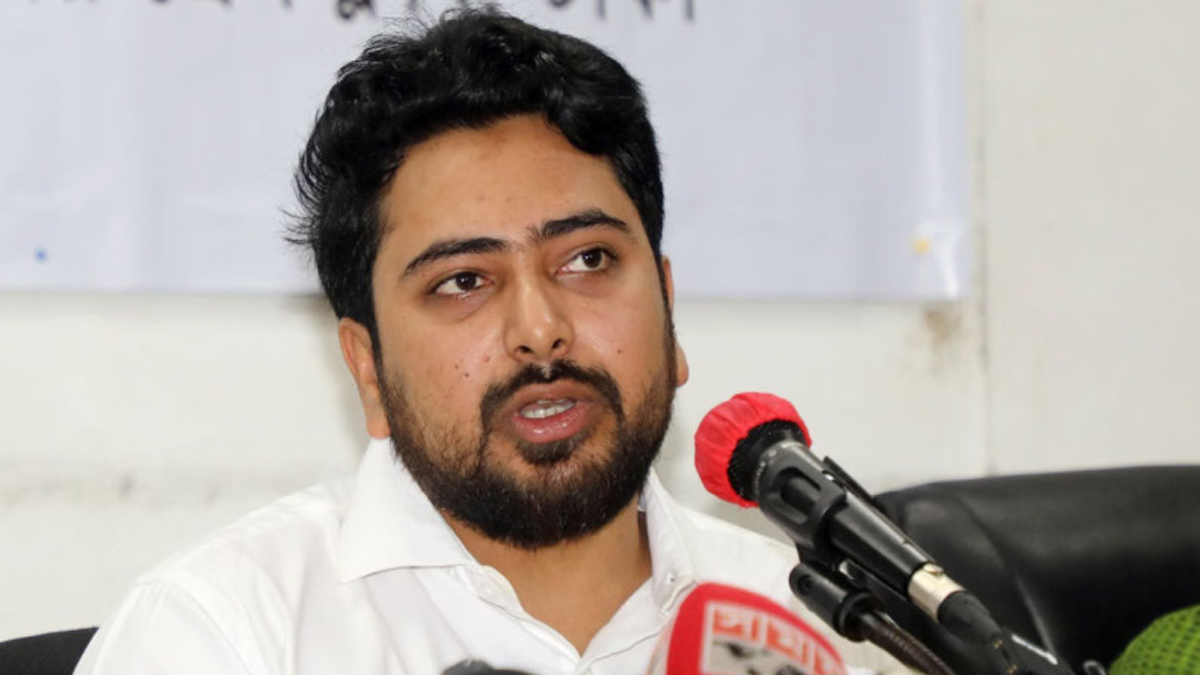 নির্বাচনের জন্য লেভেল প্লেয়িং ফিল্ড দেখতে পাচ্ছেন না বলে মন্তব্য করেছেন এনসিপির আহ্বায়ক নাহিদ ইসলাম। তার এই বক্তব্যের সঙ্গে কি আপনি একমত?