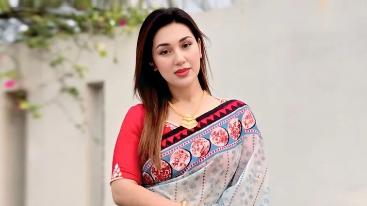 চিত্রনায়িকা অপু বিশ্বাস। ছবি : সংগৃহীত