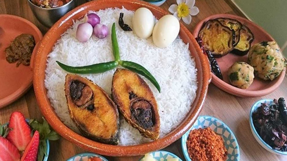 পহেলা বৈশাখে পান্তা-ইলিশ : লোকজ ঐতিহ্য নাকি শহুরে প্রথা?  ছবি : সংগৃহীত