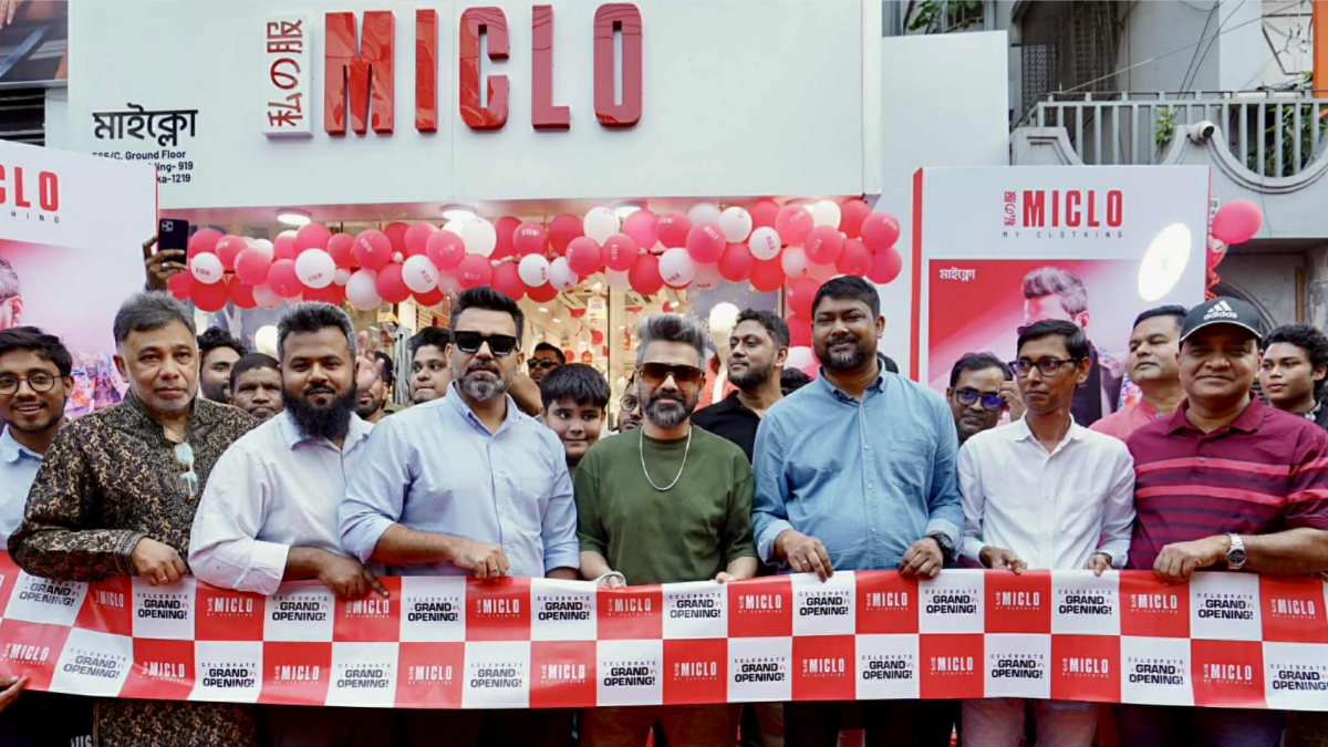 খিলগাঁওতে মাইক্লো বাংলাদেশের ১৭তম আউটলেট উদ্বোধন করেন জনপ্রিয় সংগীতশিল্পী হাবিব ওয়াহিদ। ছবি- সংগৃহীত
