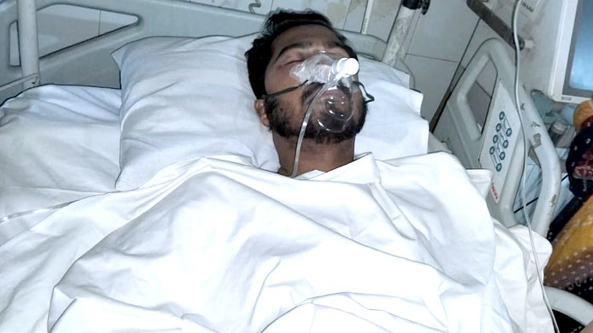 হাসপাতালে অসুস্থ নুরুল হক নুর। ছবি- সংগৃহীত