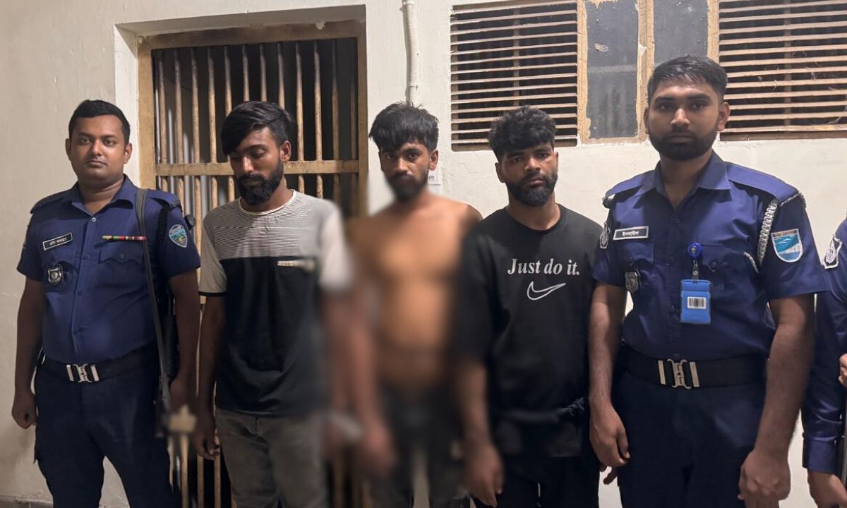 আটকরা। ছবি- রূপালী বাংলাদেশ