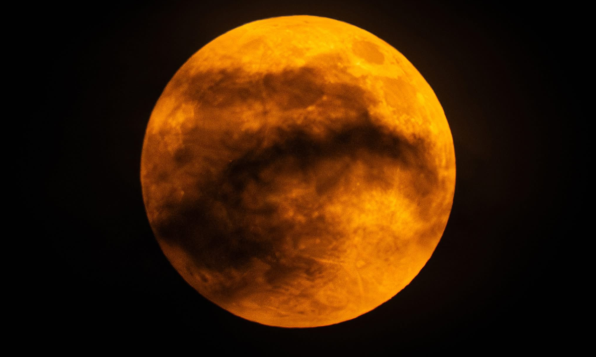 পূর্ণগ্রাস চন্দ্রগ্রহণ। ছবি- সংগৃহীত