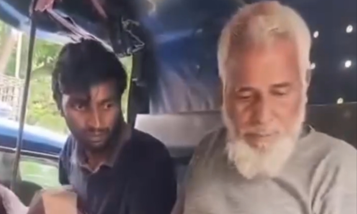 অভিযুক্ত বাবা-ছেলে। ছবি : রূপালী বাংলাদেশ