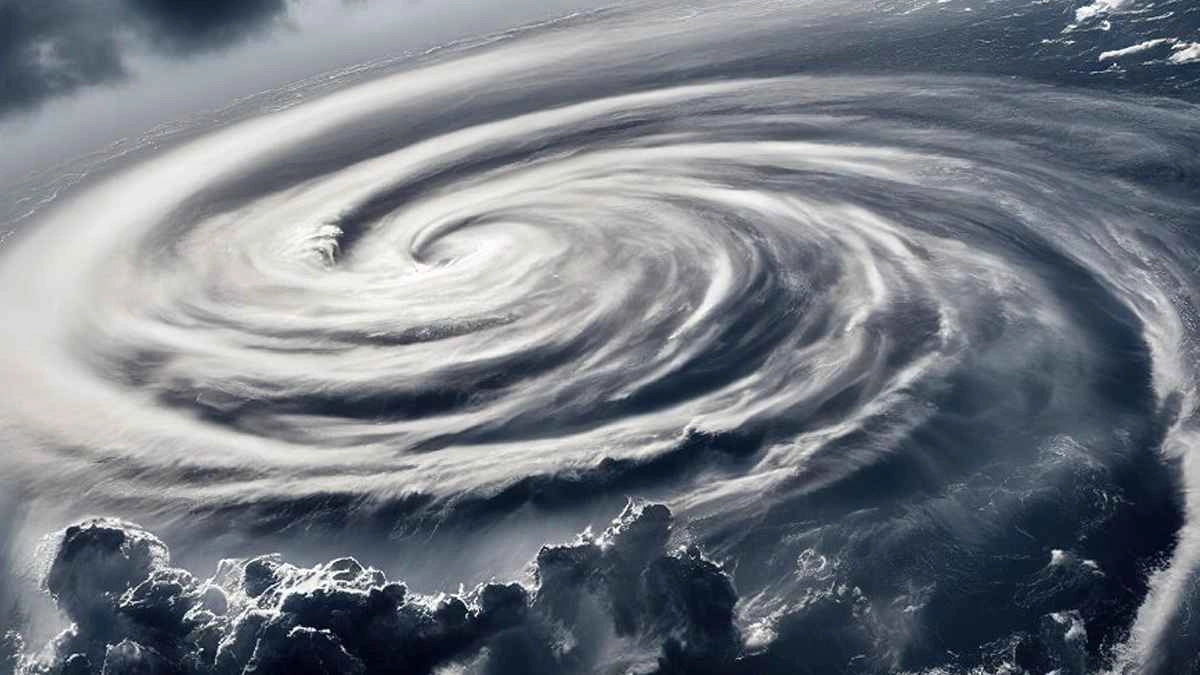 ঘূর্ণিঝড়ের স্যাটেলাইট চিত্র। ছবি- সংগৃহীত