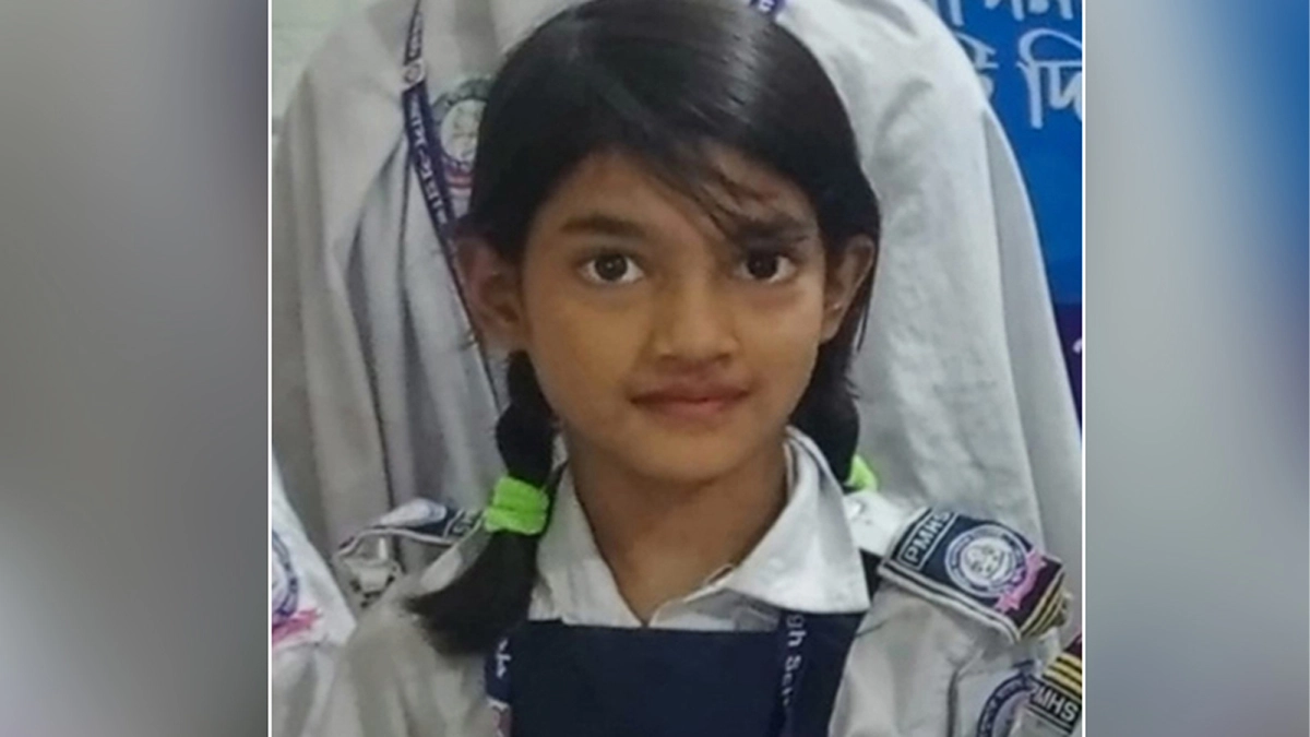 শিশু রামিসা আক্তার। ছবি : সংগৃহীত