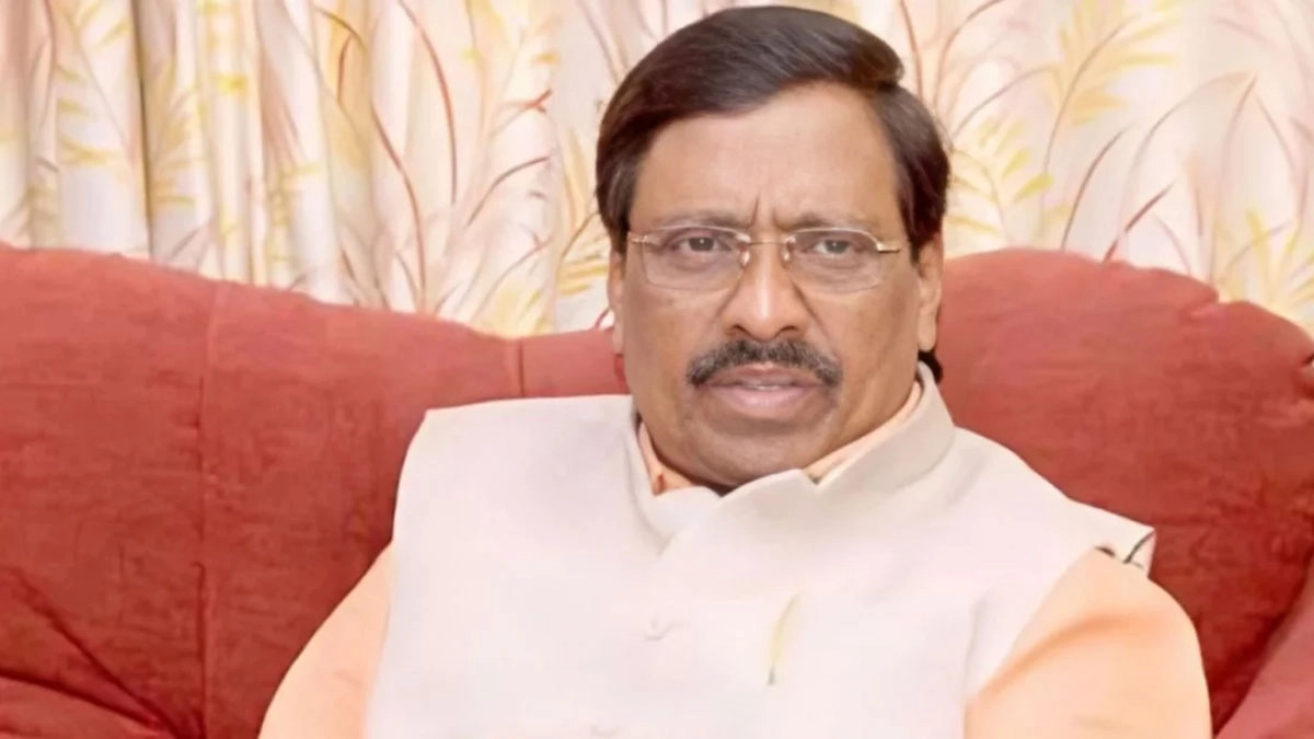 ভারতের মহারাষ্ট্রের সাবেক সংসদ সদস্য বিনায়ক রাউত। ছবি : সংগৃহীত