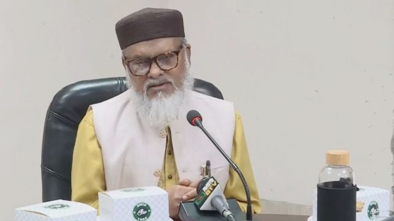 ধর্ম উপদেষ্টা আ ফ ম খালিদ হোসেন। ছবি- সংগৃহীত