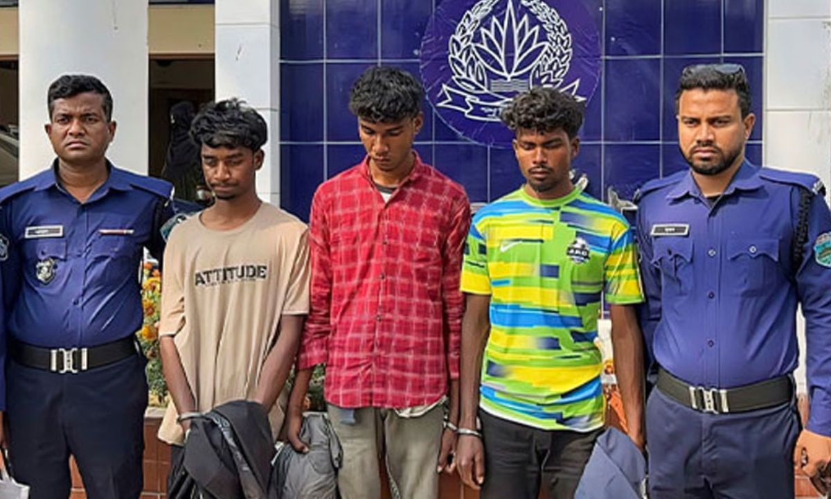 গ্রেপ্তারকৃতরা। ছবি : সংগৃহীত