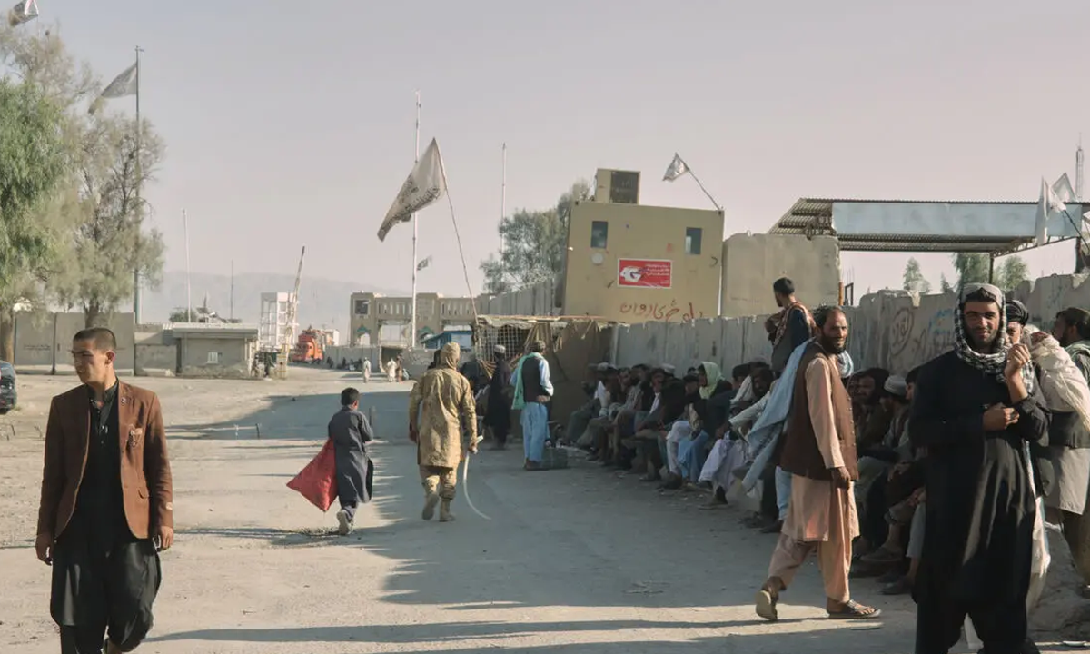 আফগানিস্তান ও পাকিস্তানের গুলাগুলি। ছবি - সংগৃহীত