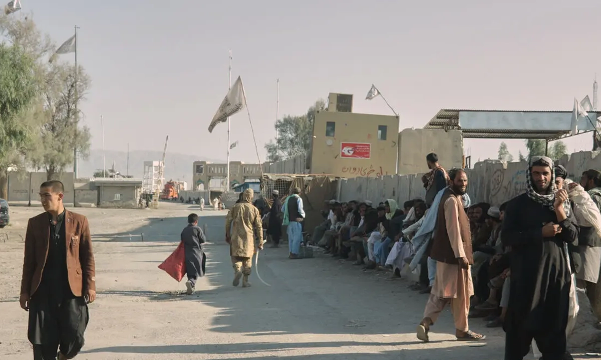 আফগানিস্তান ও পাকিস্তানের গুলাগুলি। ছবি - সংগৃহীত