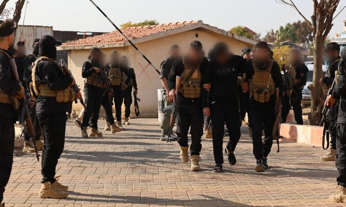 আটককৃতরা। ছবি-সংগৃহীত