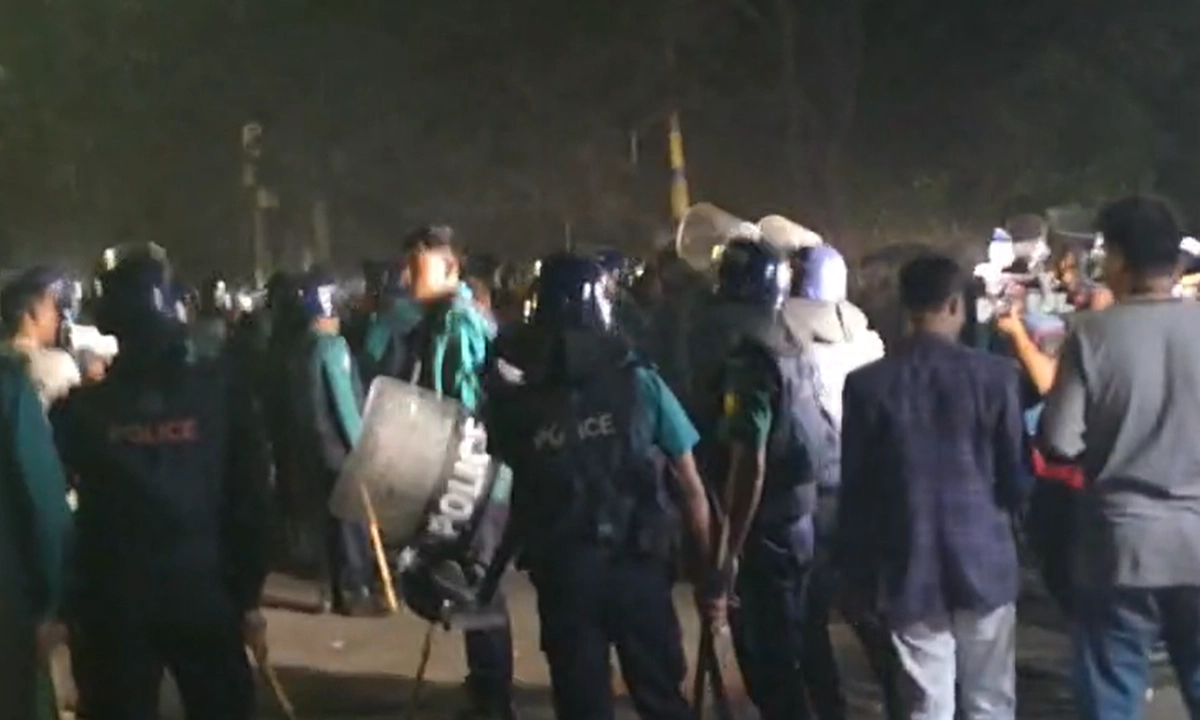 আবারও উত্তপ্ত ধানমন্ডি