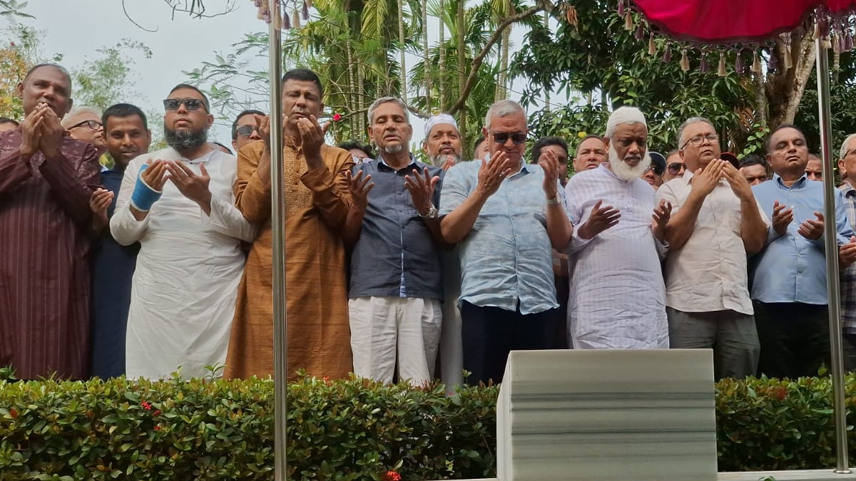 ছবি : রূপালী বাংলাদেশ
