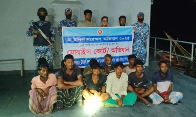 মা ইলিশ রক্ষা অভিযানে ১১ জেলে আটক