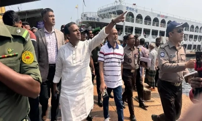 সদরঘাটে ৩ লঞ্চকে জরিমানা, ৪৩ জন আটক