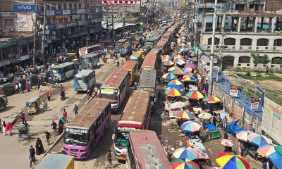 গাজীপুরে মহাসড়কে তীব্র যানজট, ভোগান্তিতে যাত্রীরা