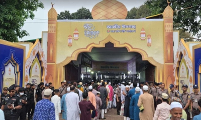 আনন্দ-উচ্ছ্বাসে সারাদেশে পবিত্র ঈদুল ফিতর উদযাপিত