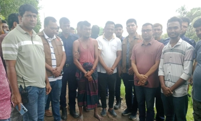আসামি ধরতে গিয়ে হামলার শিকার পুলিশ, অস্ত্র-ওয়াকিটকি ছিনতাই