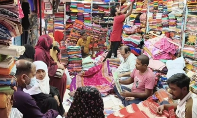 শেষ সময়ে জমে উঠেছে ঈদের কেনাকাটা