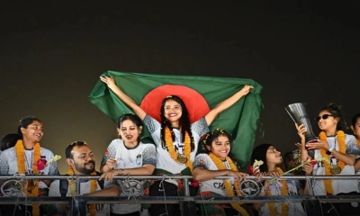 অপরাজিত চ্যাম্পিয়ন হয়ে দেশে ফিরল বাঘিনীরা