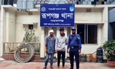 স্বামীর গলায় ছুরি ঠেকিয়ে স্ত্রীকে গণধর্ষণ, গ্রেপ্তার ২