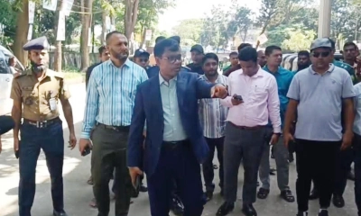 ‘২ মিনিটে সব টিকিট শেষ, এটা কোনো সিস্টেম হতে পারে না’