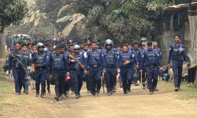 সন্ত্রাসের অভয়ারণ্য জঙ্গল সলিমপুরে যৌথ বাহিনীর অভিযান