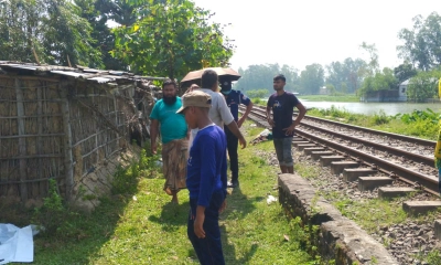 সীমান্ত এক্সপ্রেসে কাটা পড়ে অজ্ঞাত ব্যক্তির মৃত্যু। ছবি- রূপালী বাংলাদেশ