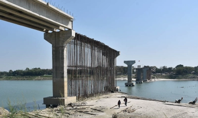 রাজবাড়ী, মাগুরা ও ঝিনাইদহকে সংযোগকারী সেতুটির নির্মাণ শেষ হয়নি ৫ বছরেও। ছবি- রূপালী বাংলাদেশ