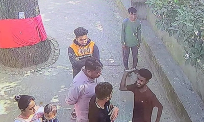 মন্দিরের ভেতর পুরোহিতকে পেটালেন যুবক