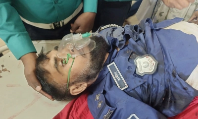 গাজীপুরে ট্রেনে কাটা পড়ে পুলিশ কর্মকর্তা গুরুতর আহত