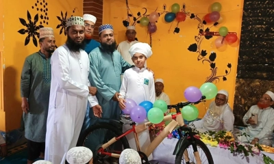 হাফেজ ৮ বছরের শিশু রাদিফ আল হাসান। ছবি- রূপালী বাংলাদেশ