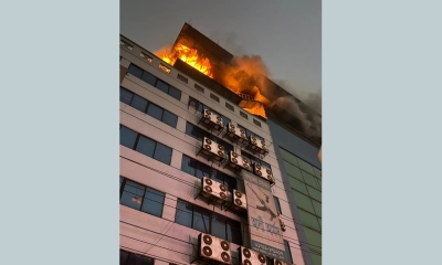 গুলিস্তান খদ্দর মার্কেটের আগুন নিয়ন্ত্রণে