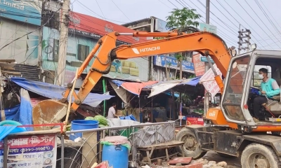 মহাসড়ক দখলমুক্তে যৌথ অভিযান, ১১ হকার কারাগারে