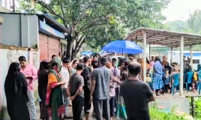 একই ওড়নায় ঝুলছিলেন স্বামী-স্ত্রী
