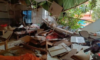 ঝড়ের তাণ্ডবে আমগাছ ভেঙে তছনছ আনসার ক্যাম্প