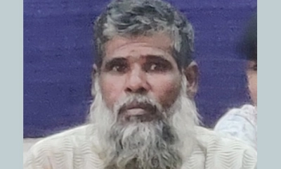 খুলনায় ব্যবসায়ীকে কুপিয়ে হত্যা, নারী গ্রেপ্তার