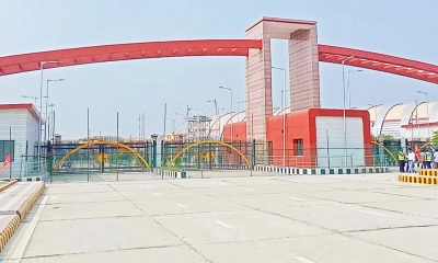 বেনাপোল-পেট্রাপোলে সন্ধ্যা ৬টার পর আমদানি-রপ্তানি বন্ধ, বিপাকে ব্যবসায়ীরা